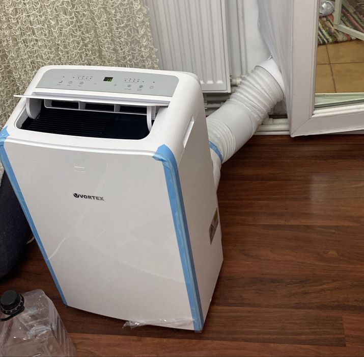 Aparat aer conditionat portabil aproape nou