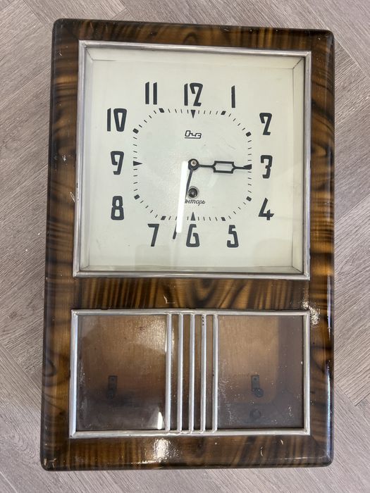 Часы антиквариат Янтарь