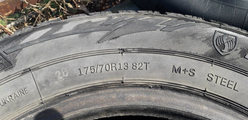 Резина зимняя 175/70 R13