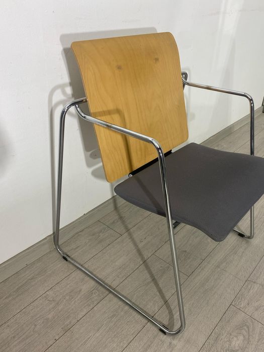 Stoc 48Buc. Scaun/Masă, Sistem Rapid de Transformare din Scaun în Masă