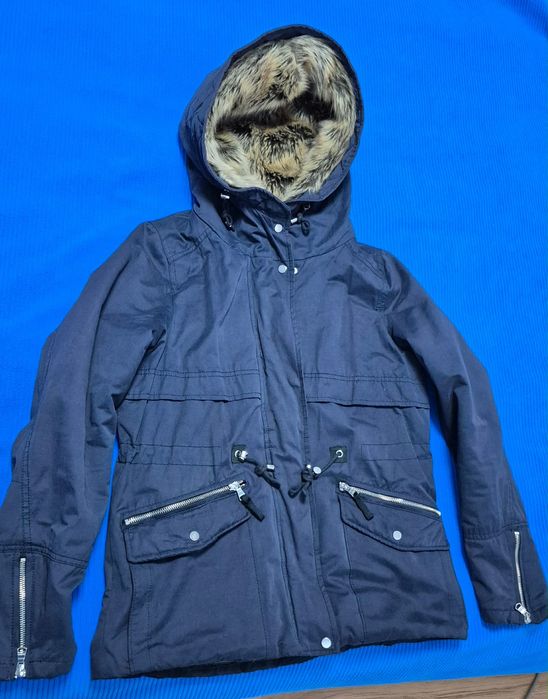 Bershka ново зимно подплатено яке