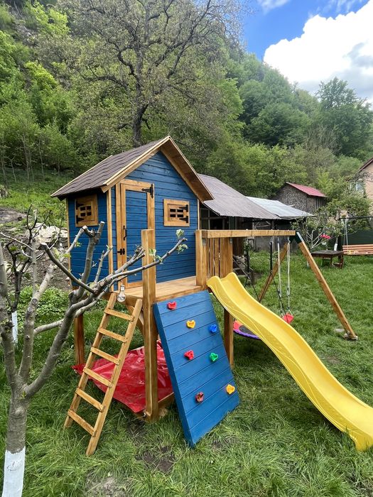 Locuri de joacă din lemn pentru copii, căsuțe, leagăne, mobilier de grădină