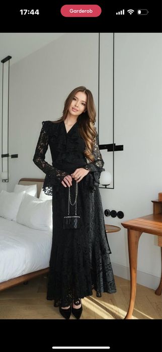 Кружевное платье