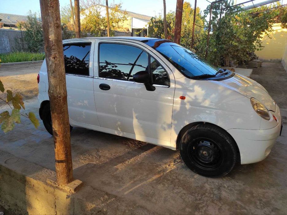 Matiz sotiladi beruniyda