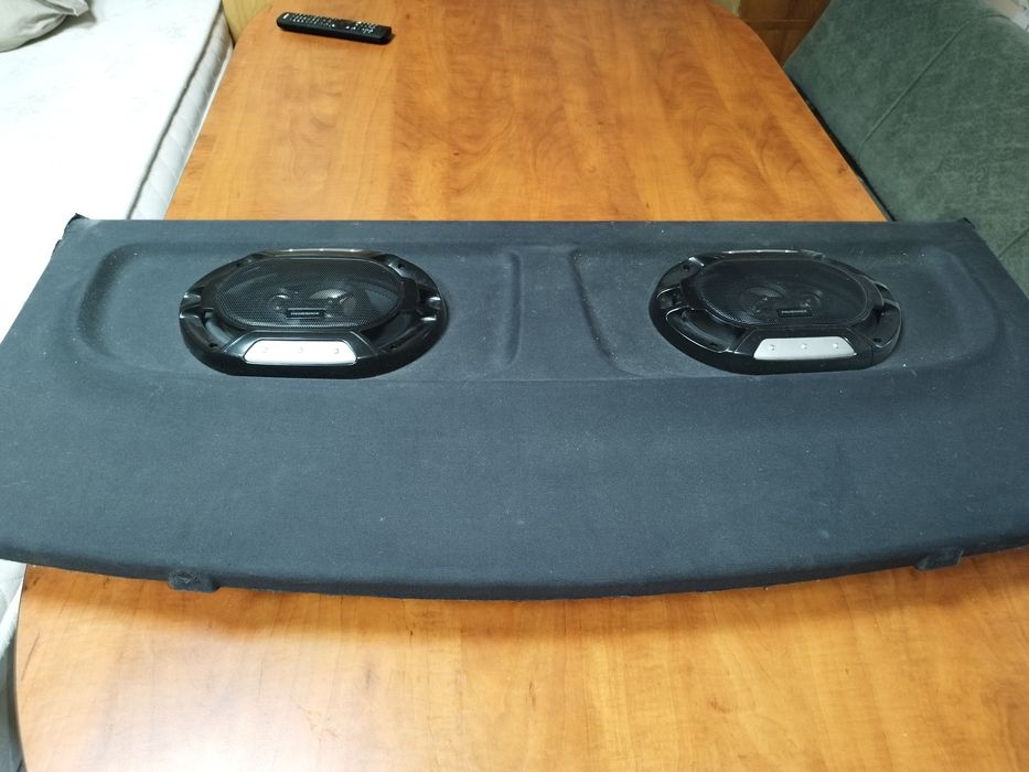 Кора за багажник на BMW E46 compact със супер тонколони