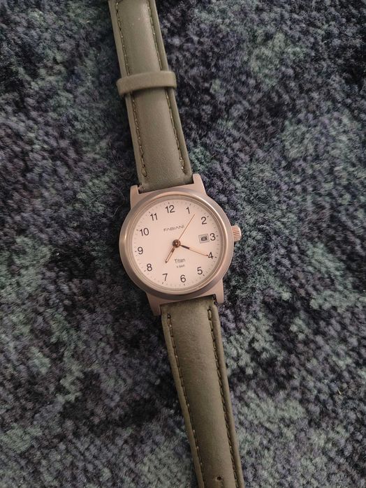 Ceas de dama Titan - impecabil