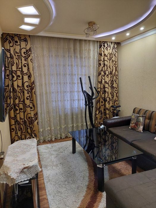 4 xonali uy srochno sotiladi