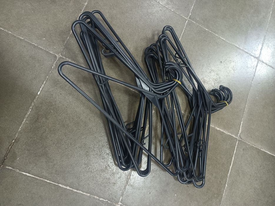 Вешалки плечики черные