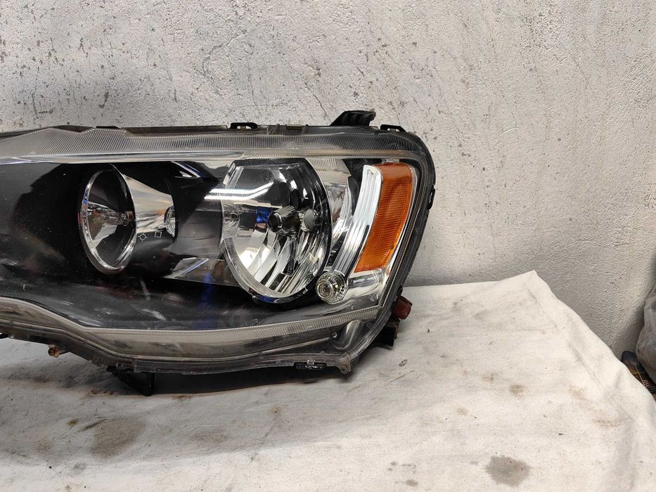 оригинален фар Митцубиши Лансер  Mitsubishi Lancer