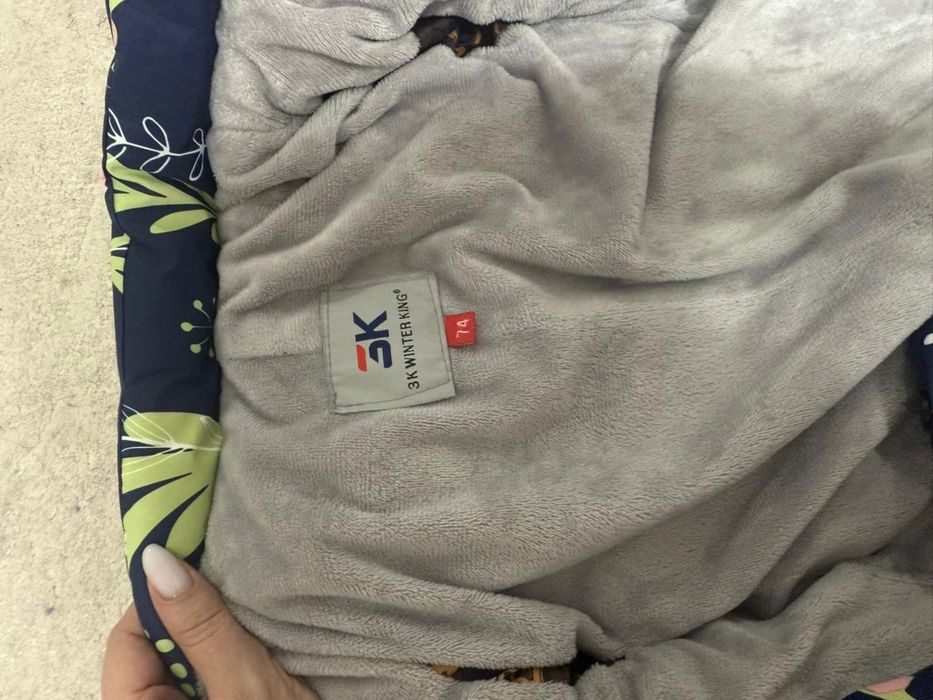 Продам комбинезон 74 размер