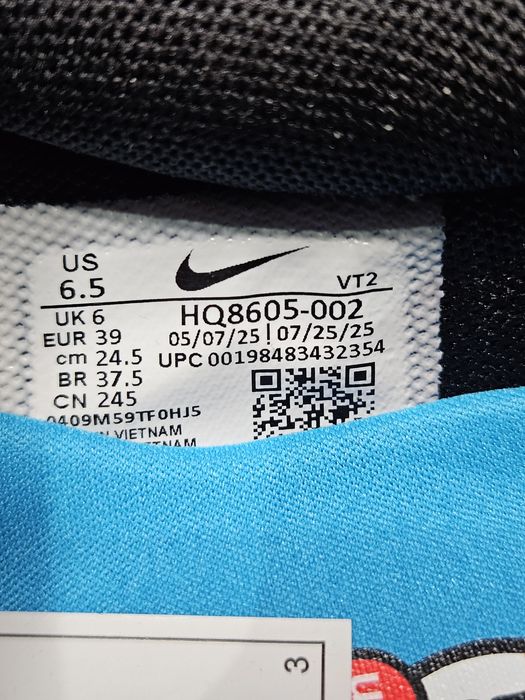 NIKE НОВИ Air Max Dn Roam