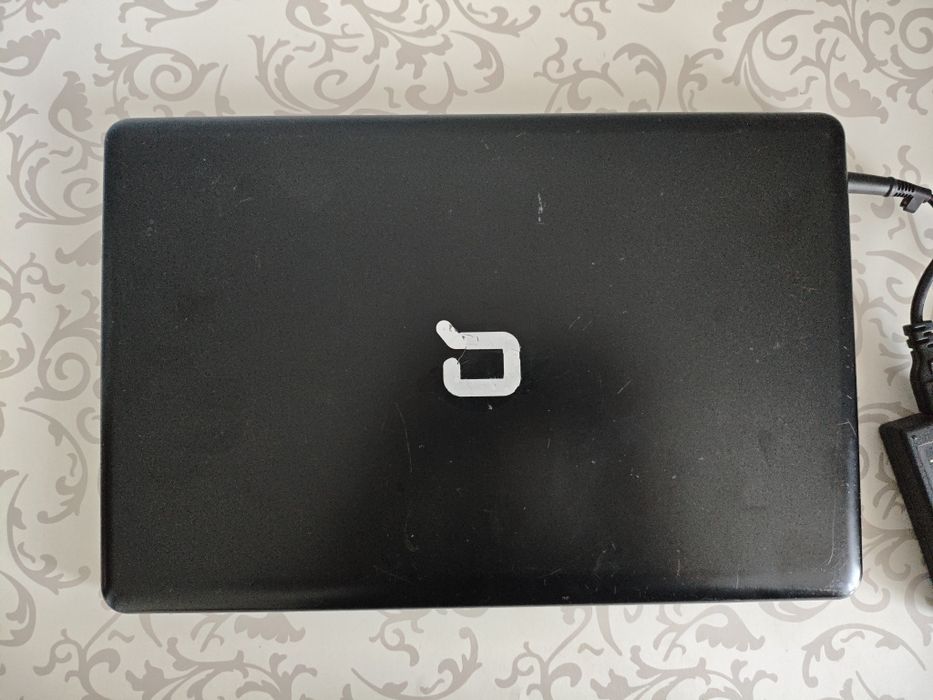 Ноутбук HP / Compaq Presario CQ57