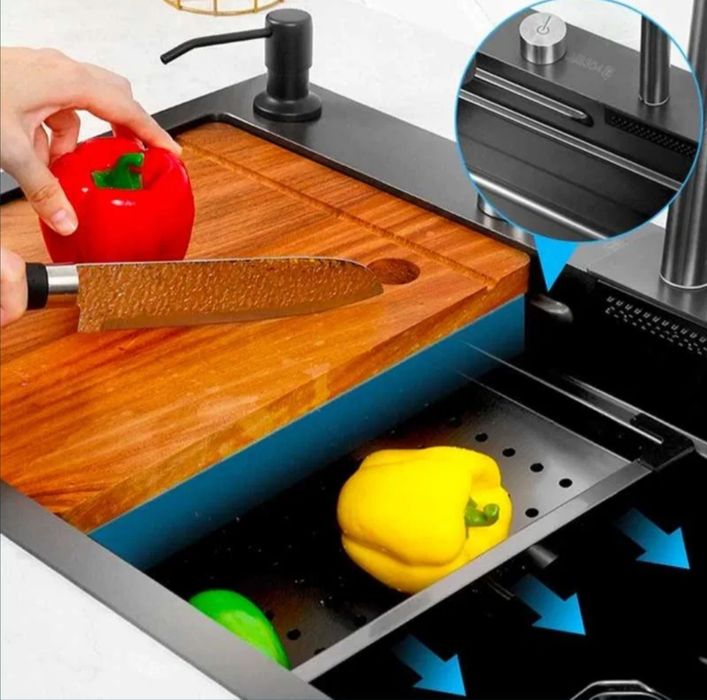 Елегантна многофункционална кухненска мивка Black Nano