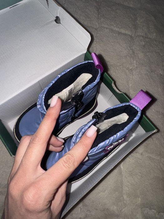 Продам зимние ботиночки