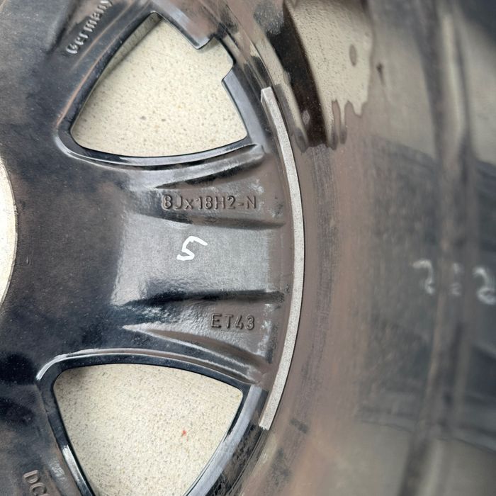 Комплект 4броя Гуми Pirelli Sottozero 3 245/45R18 100V DOT1923 грайфер 6мм| Джанти 8Jx18H2 ET43 A2134013700| Гуми и джанти