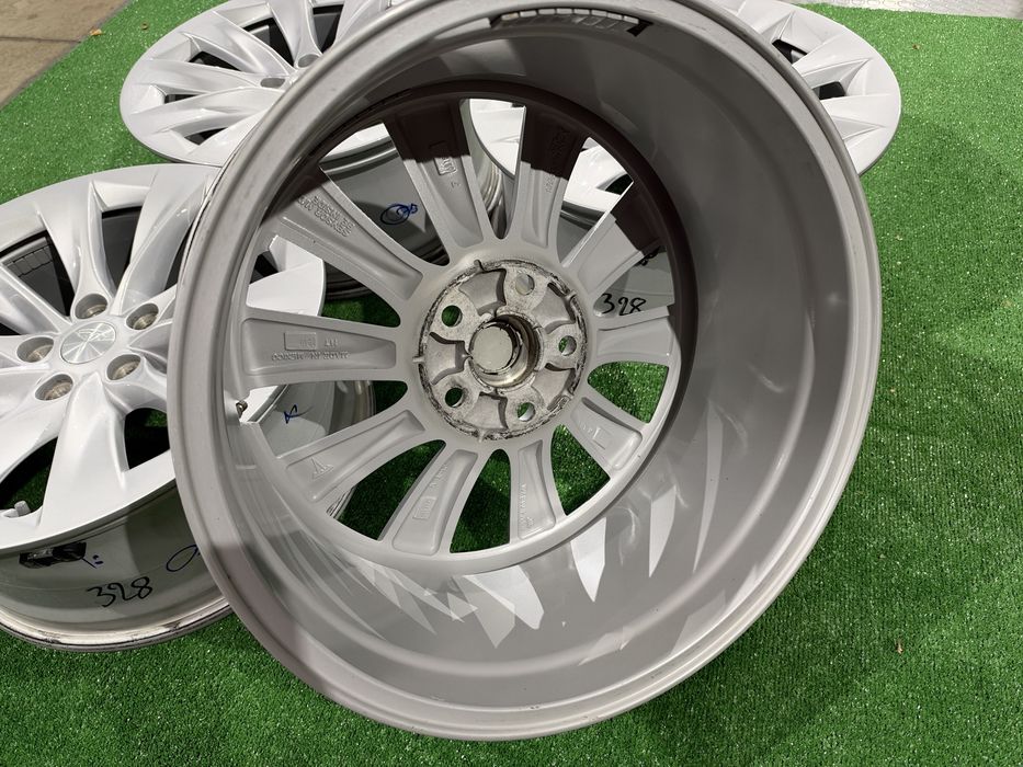 4бр. КАТО НОВИ 19” Оригинални Джанти *SLIPSTREAM/AERO TURBINE* 5х120 за -TESLA S- 8.0Jx19H2, ET40