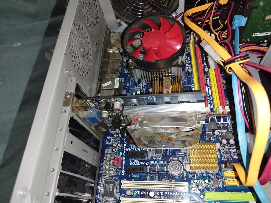 Без монитор Компьютер