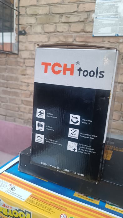 Продам электрический фрезер TCH Tools ZZ 9504
Мощность 1380 Вт, оборот