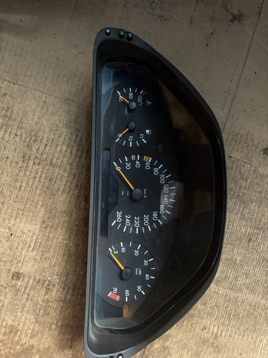 Приборная панель мерс 210