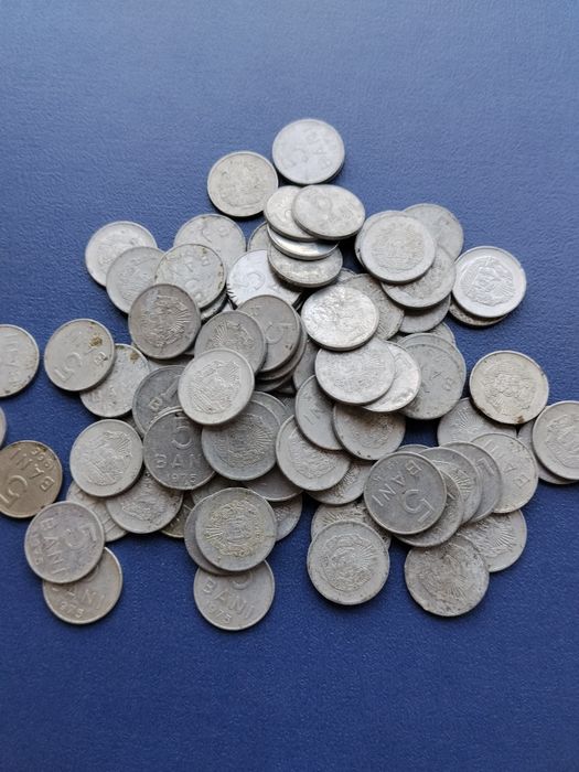 Vând monede 5 bani,15 bani, 25 bani, 1 lei și 3 lei din 1966