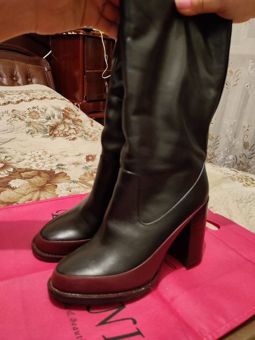 Продам сапожки.   .