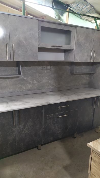 продается кухонние мебель