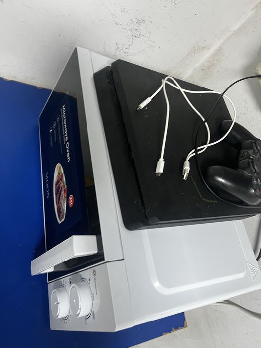 Sony plays 4