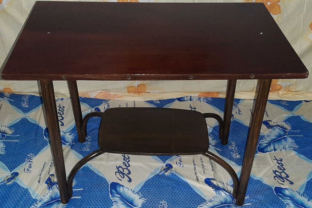COLTAR (Etajera) LEMN anii 1980// Măsuță lemn anii 1975