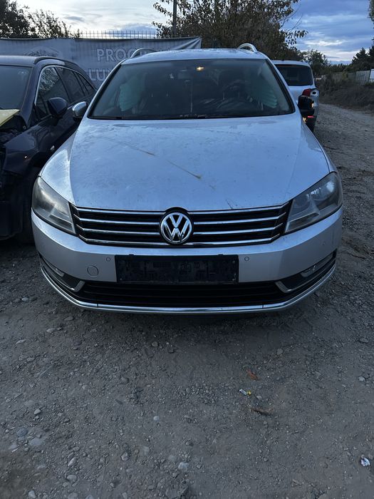 Grilă faruri Volkswagen Passat B7