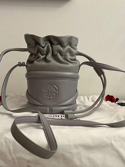 Alexander McQueen The Curve Soft Дизайнерска чанта