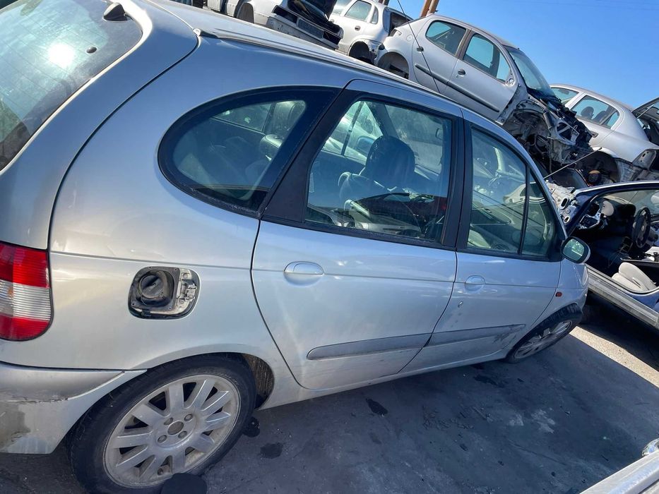 На части Renault Megane Scenic  / Рено Меган Сценик 1.6i - 2.0i - 1.9d