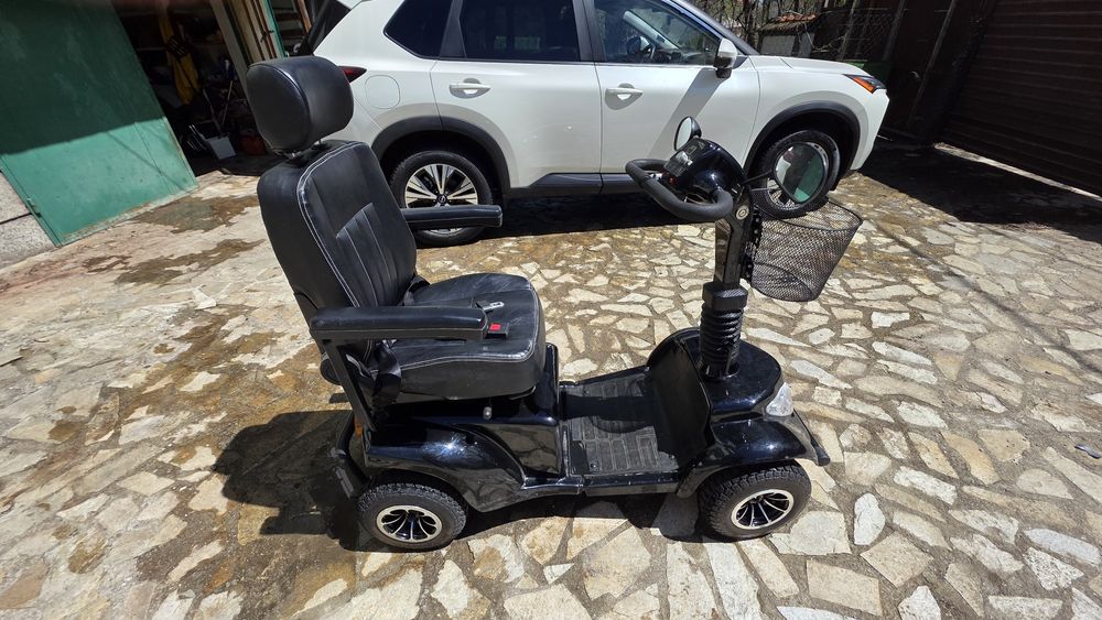 Акумулаторна инвалидна количка