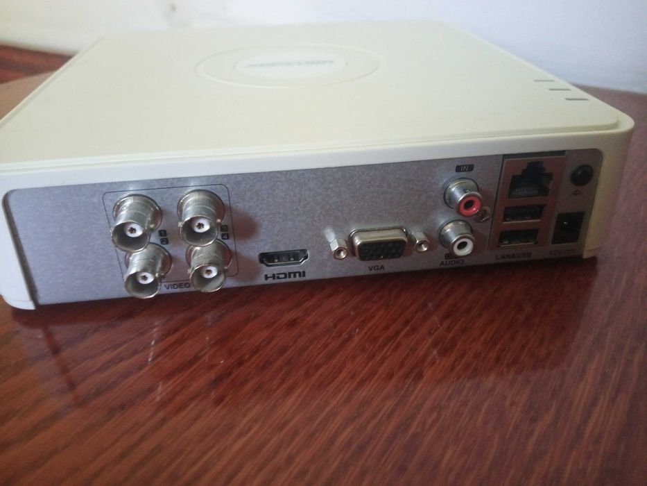 Продается Видеорегистратор Hikvision DVR DS-7104HGHI-F1