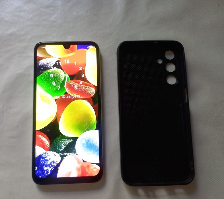 SAMSUNG  8/256 гб