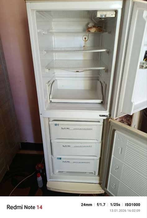 Xolodilnik prodayotsya