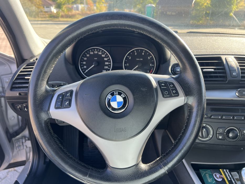 BMW Seria 1 2006 — imagine 2