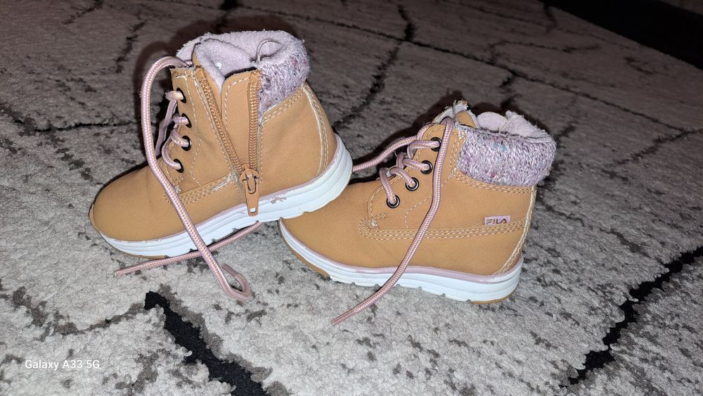 Зимни боти Fila за момичета номер 22