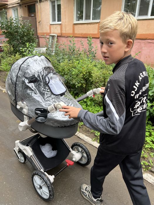 Коляска 2 в 1 люлька и прогулочный блок