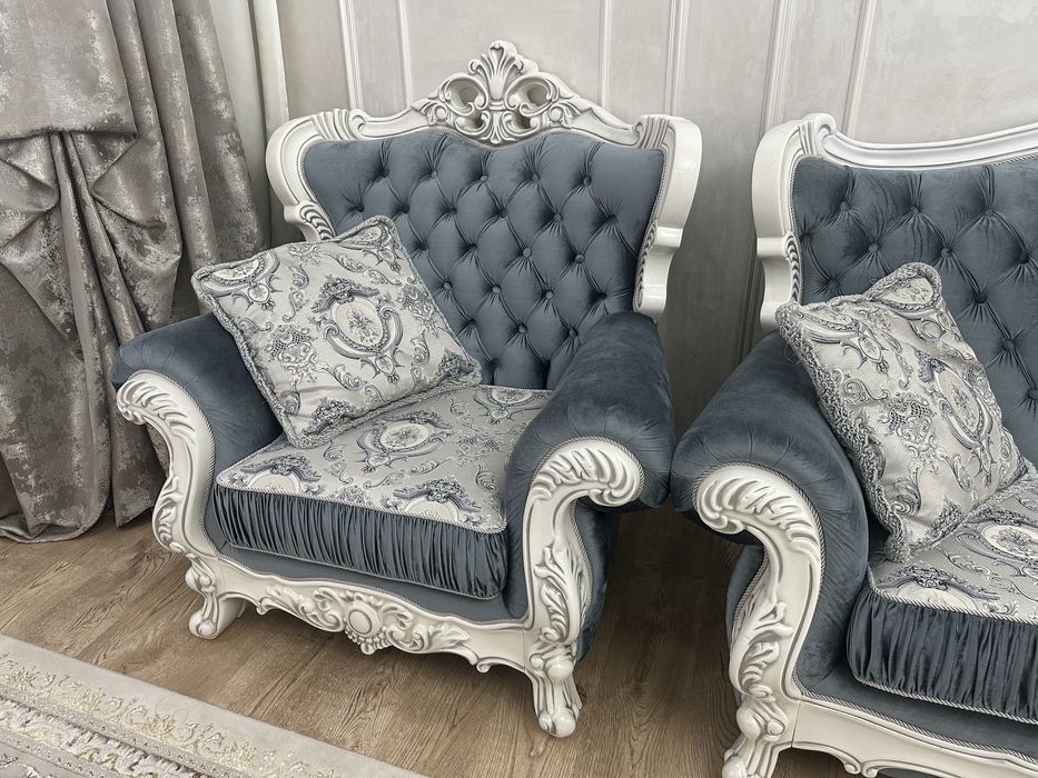 Продается Диван с Креслами