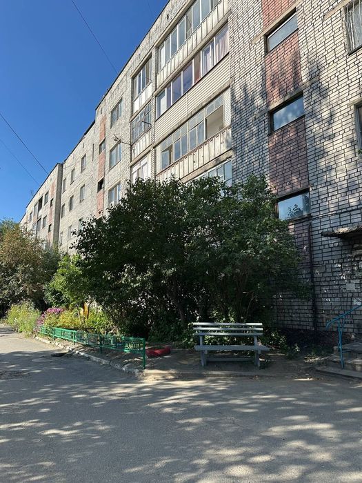 Продам 4-х комнатную квартиру