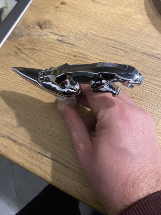 Statueta Logo Emblema Semn Pentru Capota Jaguar