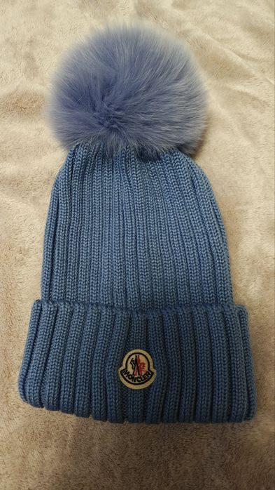 Дамска шапка Moncler