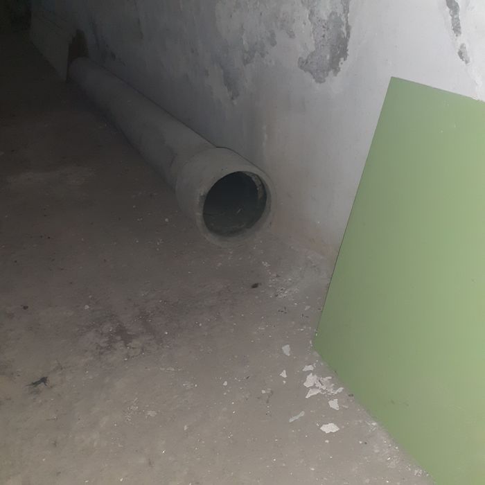 Azbest truba sotiladi