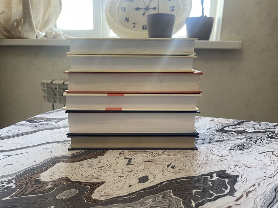 Книги в отличном состоянии 1500тг