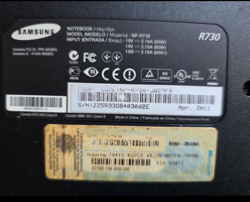 Laptop Samsung R730  diagonala mare 17 inch (44 cm)