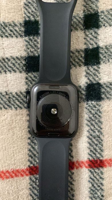 apple watch se 44mm