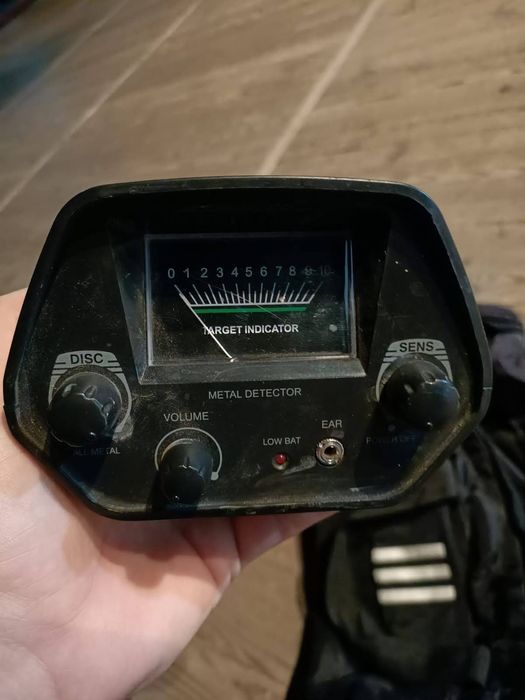 Металлоискатель продам