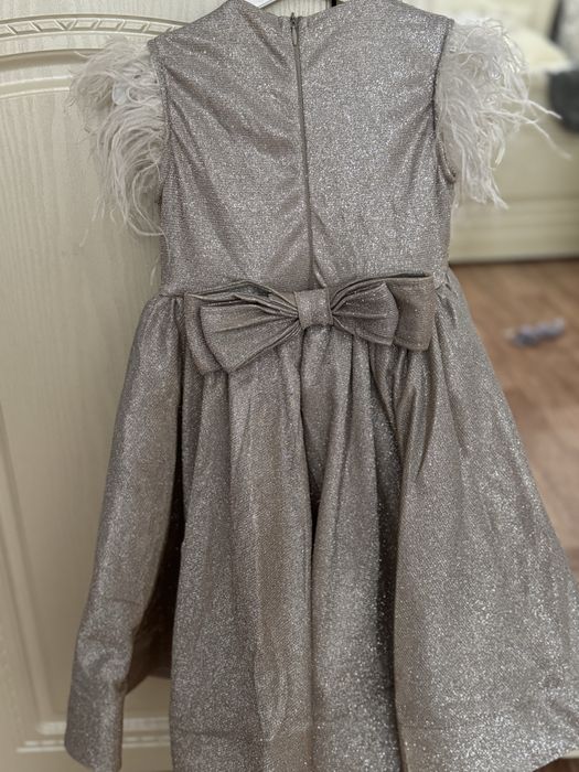 Продам платье на девочку