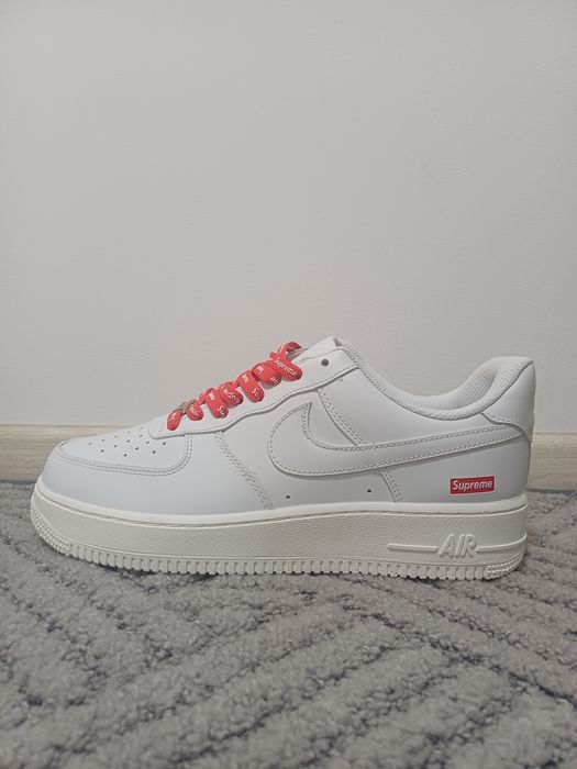 White AirForce 1 x Supreme