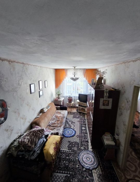 Продам 1 комн.кв.гост.типа. 19 мкр.